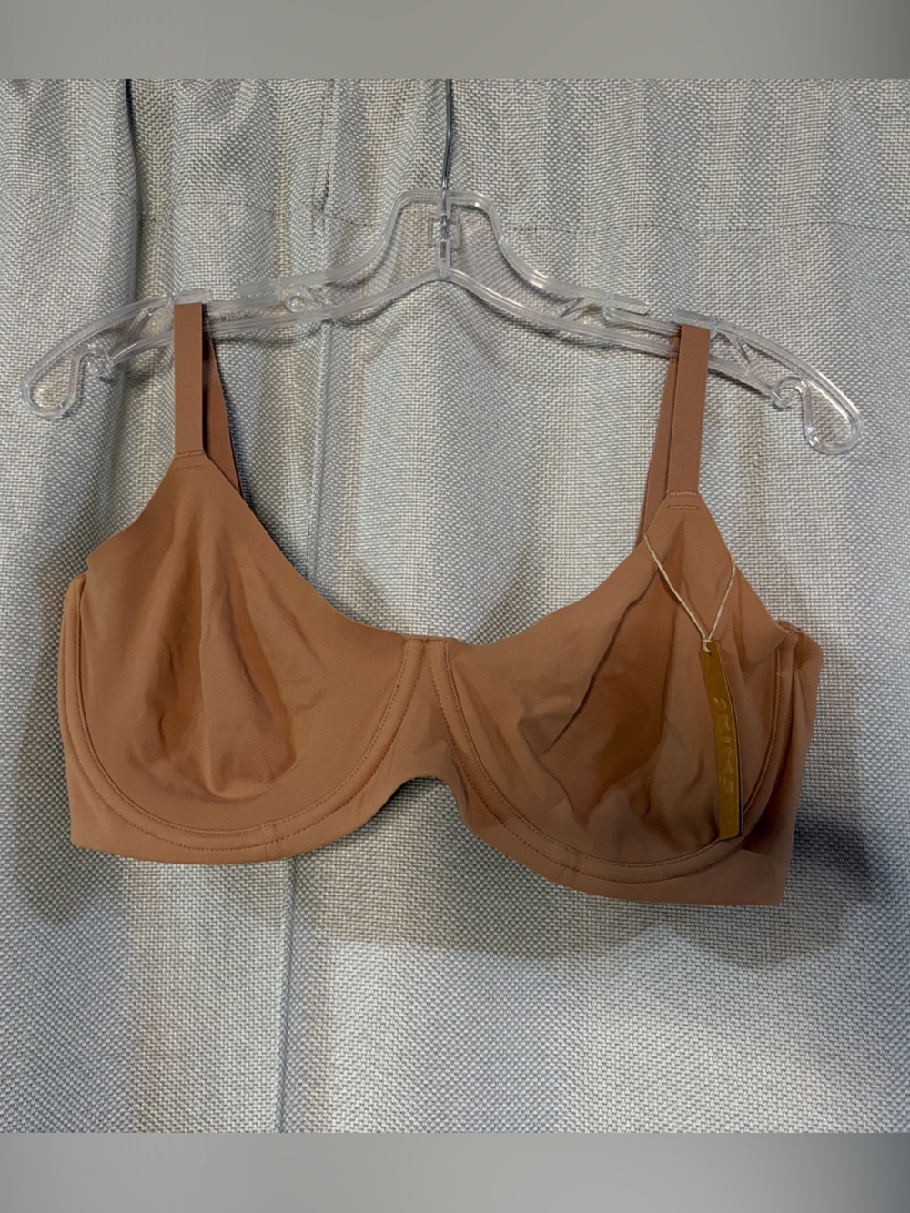 SKIMS Underwire Bra in Brown Taupe